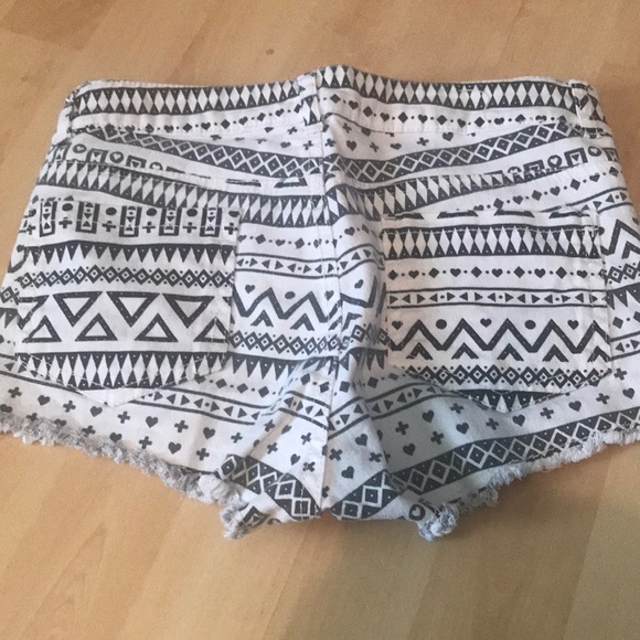 kids shorts - Picture 2 of 2